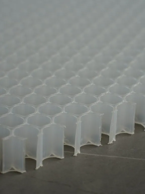 Translucent PP honeycomb core block